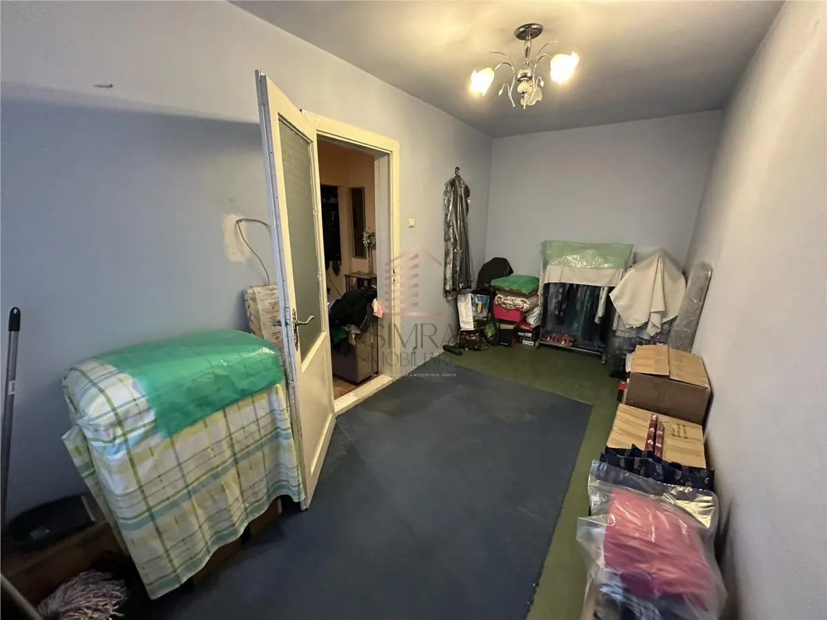 Apartament 2 camere semidecomandat, velenta - foto 5