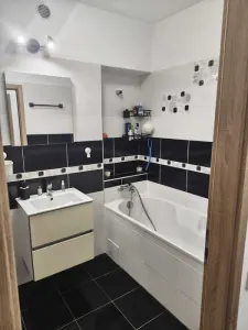 Apartament 2 camere zona Tractorul-Coresi,mobilat,parcare,127500 Euro - foto 7