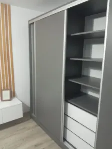 Garsoniera lux Astra,mobilata,parcare,95800 Euro - foto 2