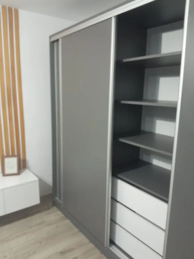 Garsoniera lux Astra,mobilata,parcare,95800 Euro - foto 2