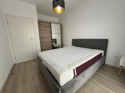 Inchiriere apartament 2 camere, bloc nou, zona Centrala - foto 19