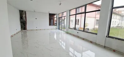 SPATIU COMERCIAL DE INCHIRIAT  FILIASI - foto 2