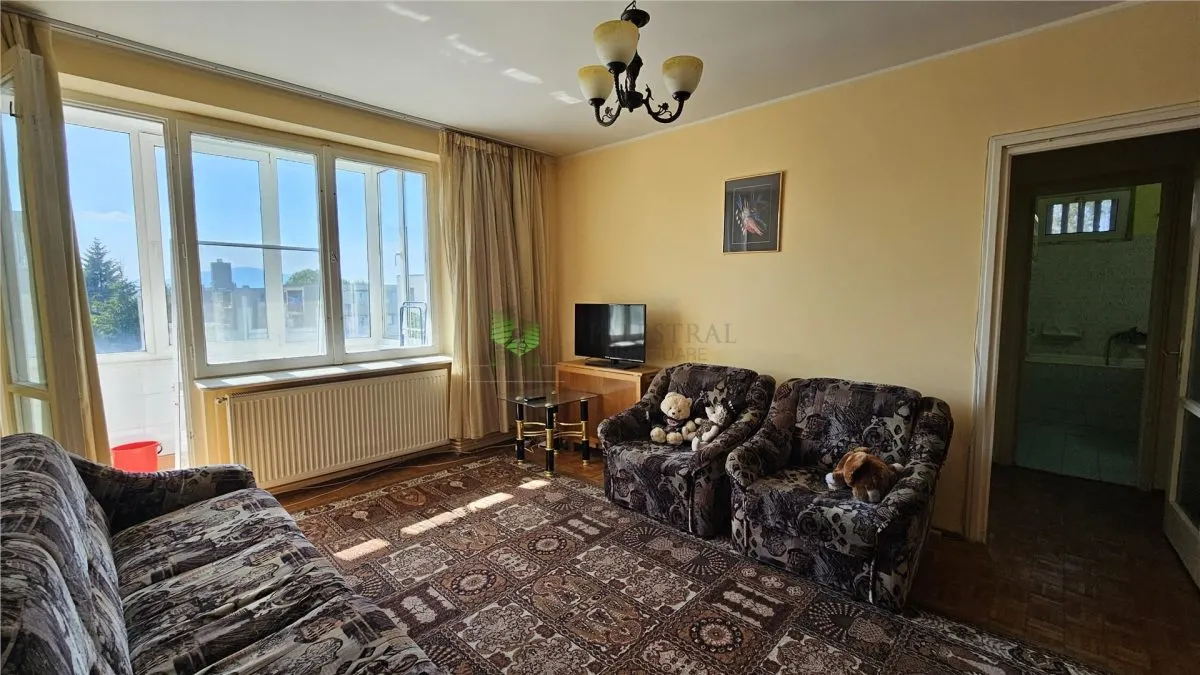 Apartament 2 camere Tractorul-statie mobilat 350 Euro - foto 4