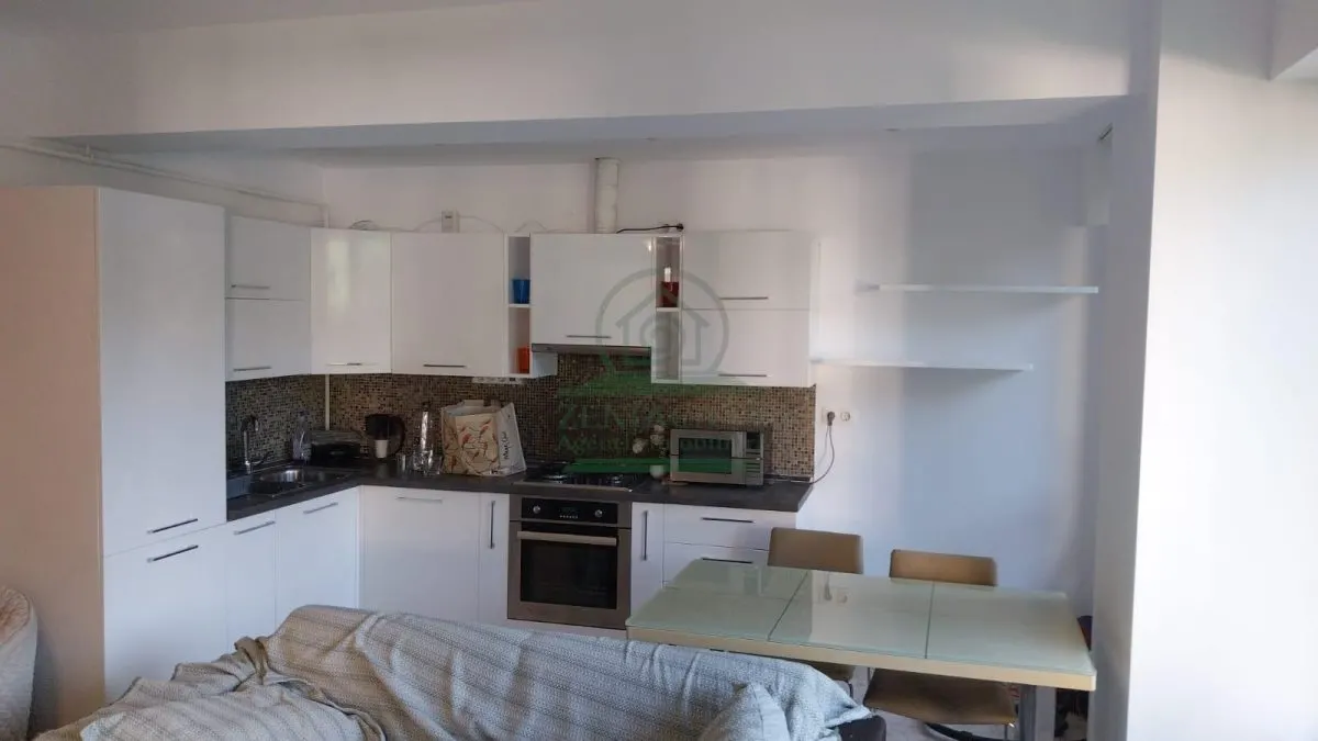 Apartament 2 camere Copou Iasi, bloc 2015, etaj 3 - foto 2