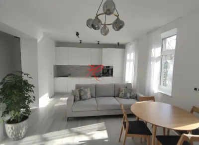 Vanzare garsoniera renovata 2025, in Vila, Mantuleasa - foto 2