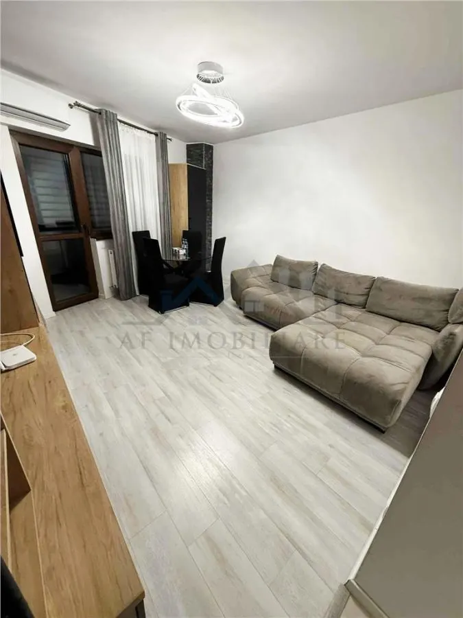 Apartament cu 2 camere de vanzare - foto 5
