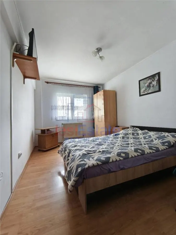 Apartament 3 camere Frumoasa Bd Poitiers - foto 2