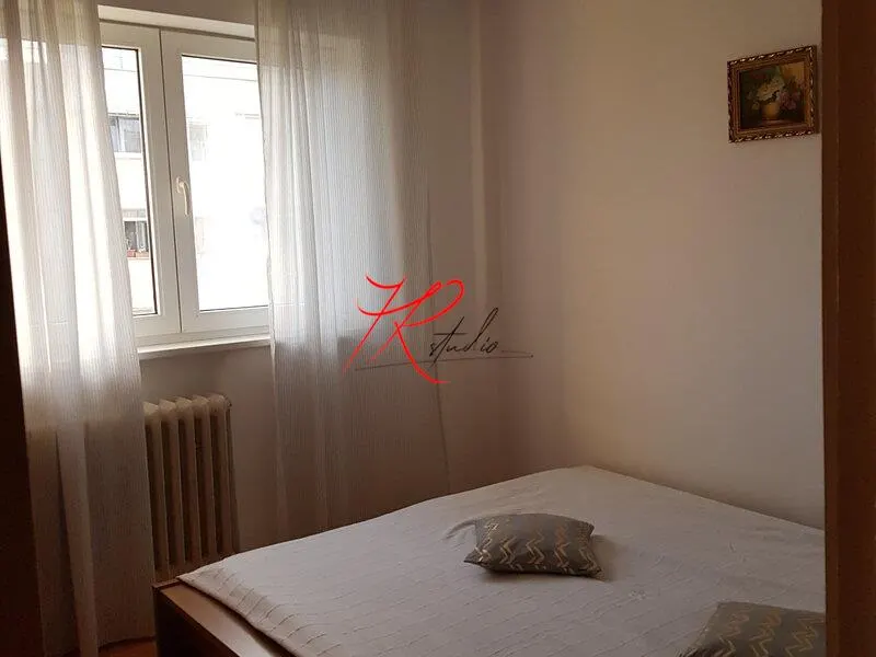 Vanzare apartament 2 camere Teiul Doamnei, mobilat - foto 1
