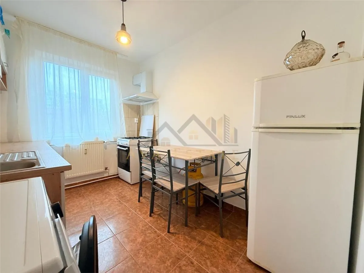 Apartament 2 camere, 40 mp - Zona Sagului - foto 9