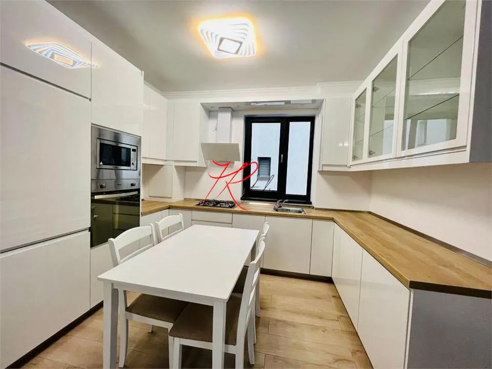 Inchiriere apartament 4 camere Grivitei - foto 1
