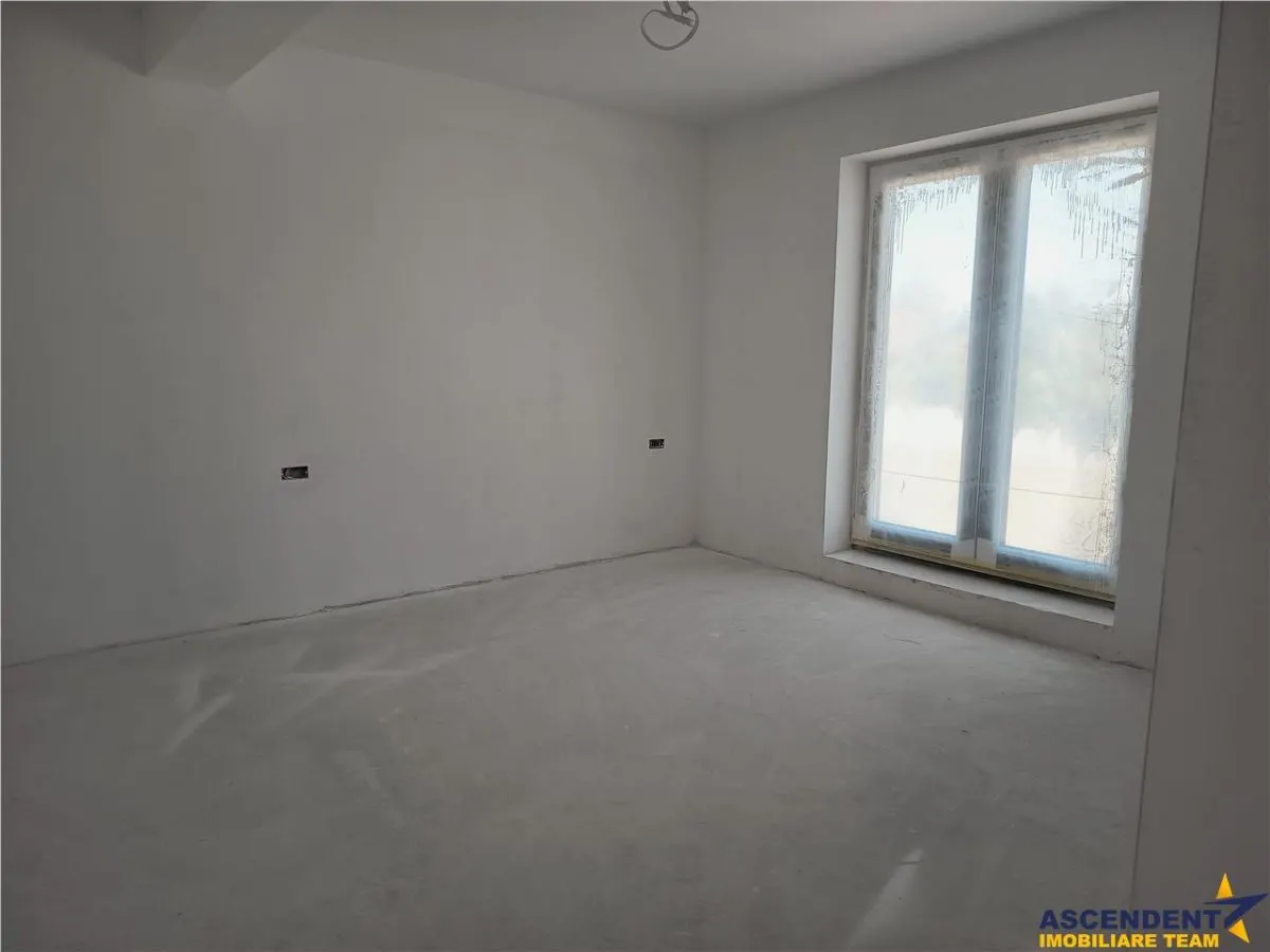 Design minimalist, rafinament maxim – Casa ta moderna in Sanpetru - foto 19