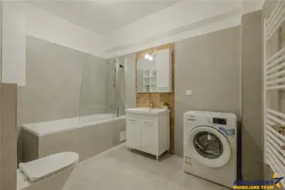 Apartament 2 camere,tip penthouse,mobilat.utilat.2 terase,100mp,Tractorul,Brasov. - foto 6
