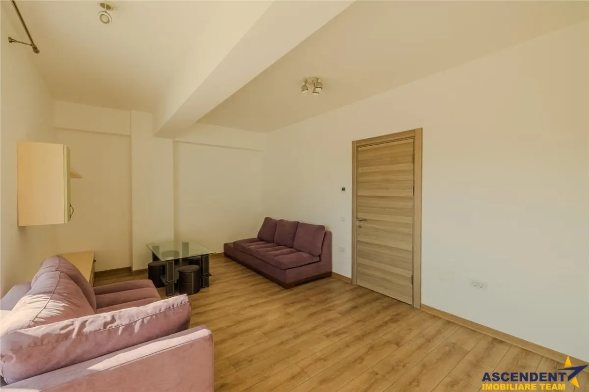 Apartament 2 camere,tip penthouse,mobilat.utilat.2 terase,100mp,Tractorul,Brasov. - foto 9