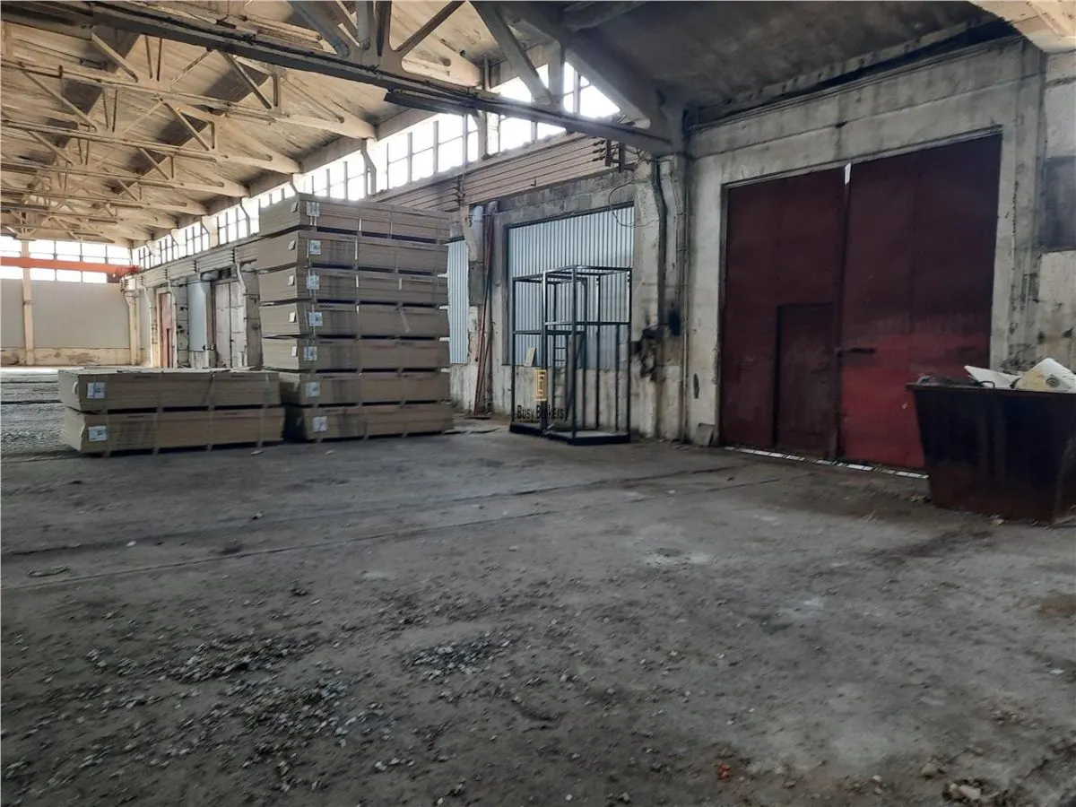 Spatiu Industrial - 2700 mp - Productie - Depozitare - Distributie - foto 8