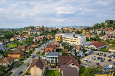 Vila cu potential,2 garaje,teren 1.080 mp,strada Marasesti,  Brasov - foto 4