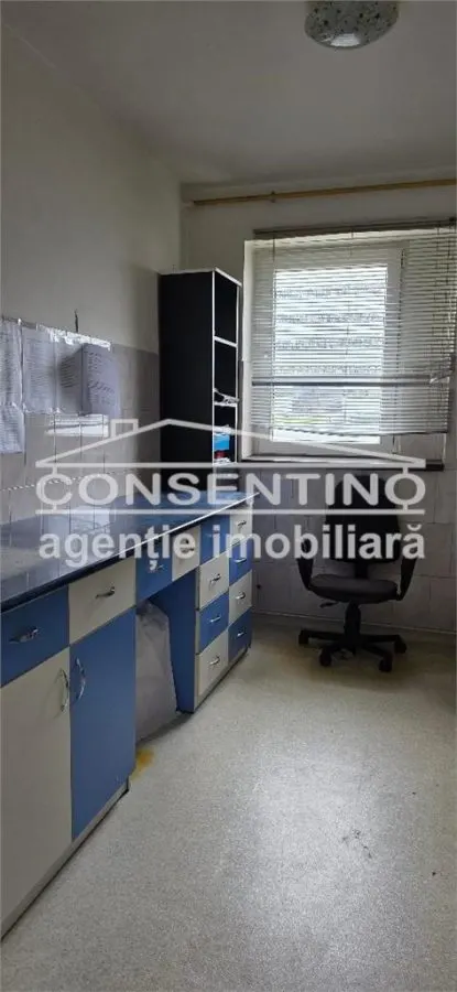 Se inchiriaza spatiu  cabinet medical , parter stradal - foto 2