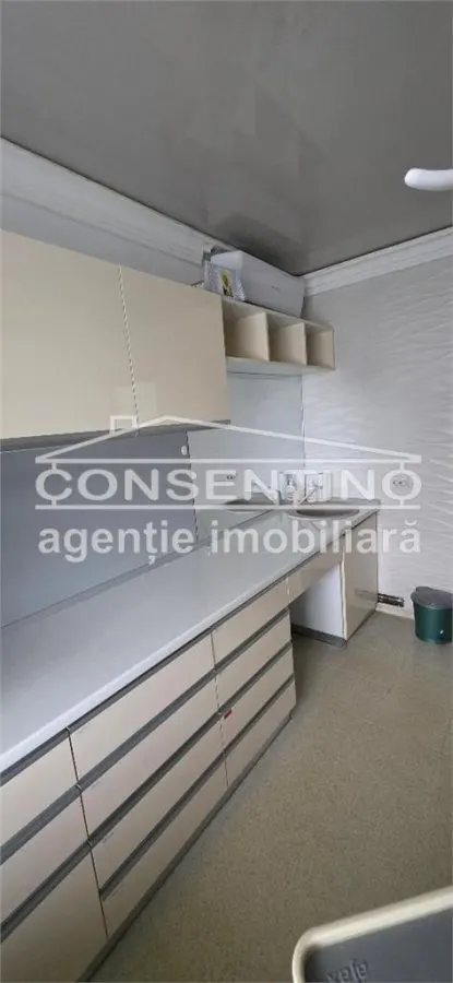 Se inchiriaza spatiu  cabinet medical , parter stradal - foto 12