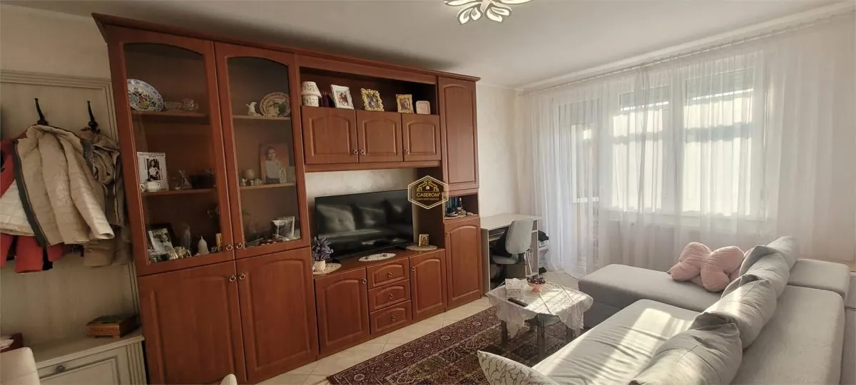 Apartament  2 camere cu balcon  | Aleea Postavaru | Carpați 1 | Etaj 4 - foto 3