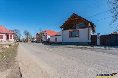 Sediu firma/ rezidential, pe domeniu de 2.240 mp teren,Central, Halchiu, Brasov - foto 16