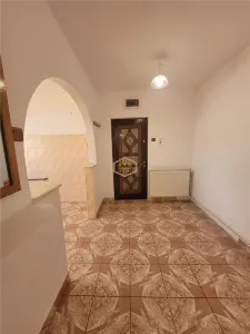 Apartament cu 3 camere langa Liceul Nr. 7 | Micro16 - foto 6