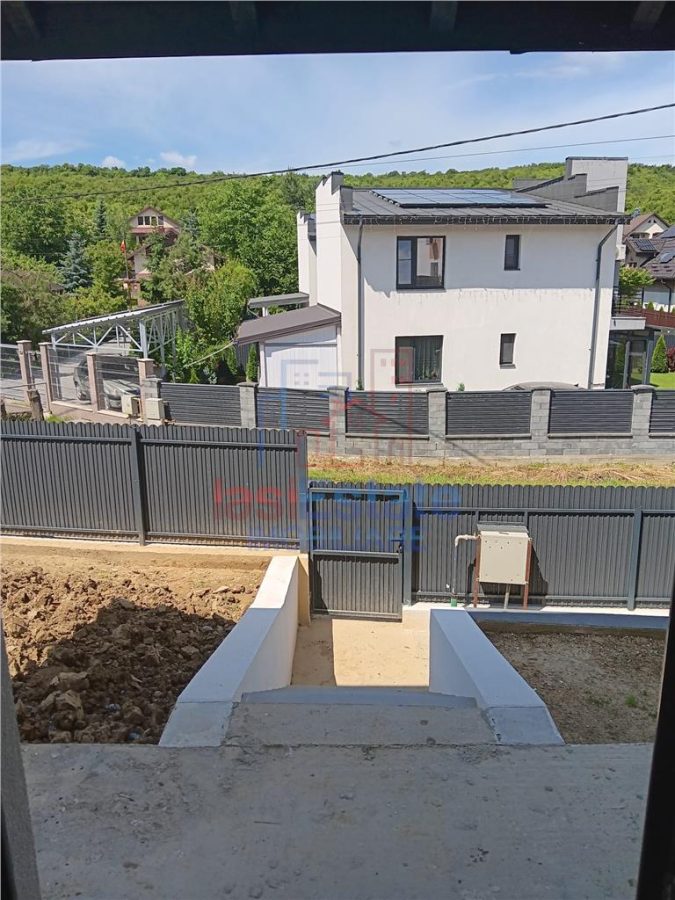 Visan Barnova str asfaltata CASA parter 100mp TEREN 400mp toate utilitatile - foto 12