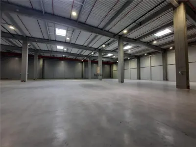 Spatiu Industrial - 5300 mp - Logistica - Productie - Depozitare - Distributie - foto 1