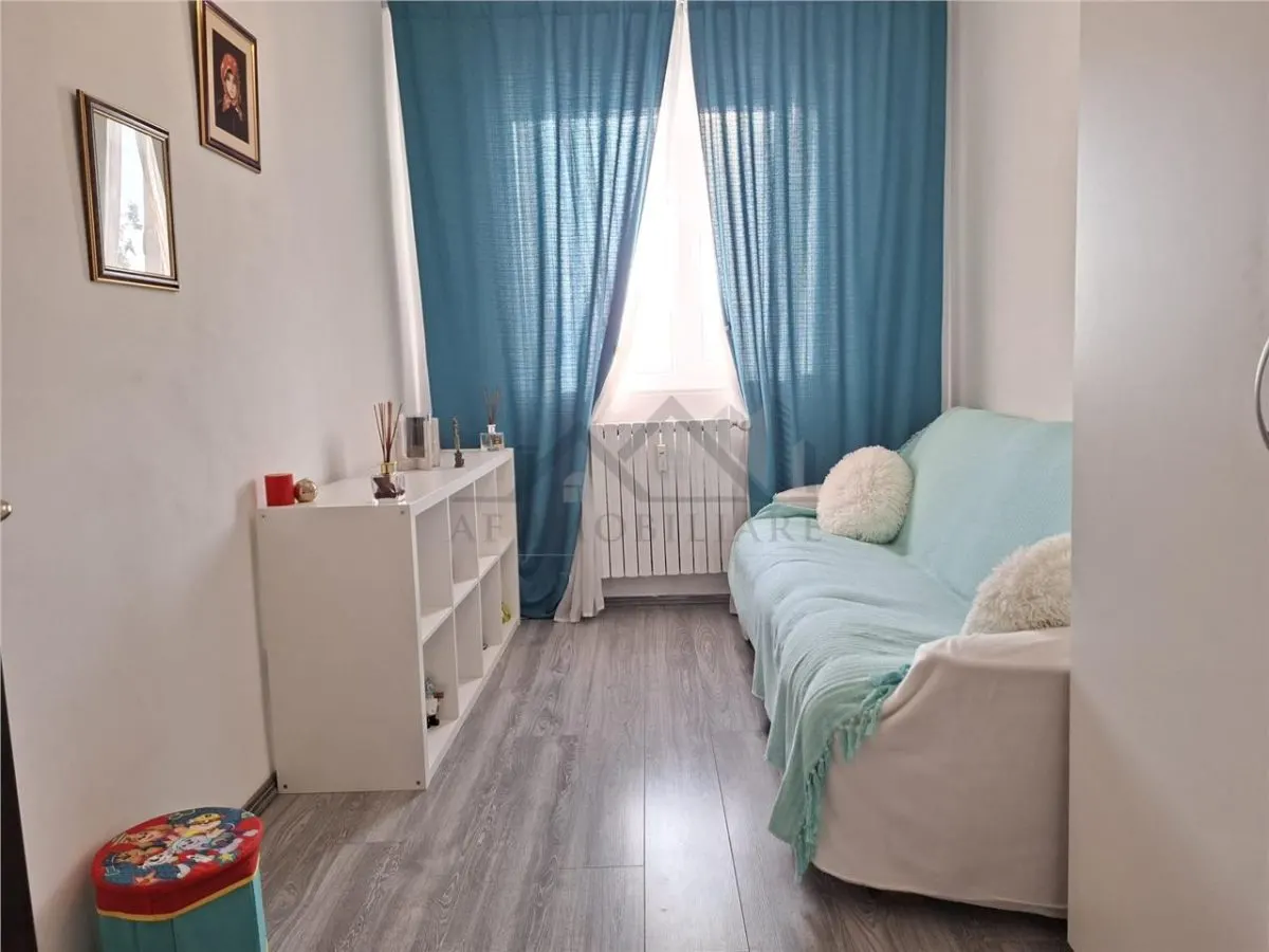Apartament 3 camere podu ros - foto 5