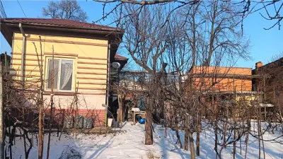 Tatarasi zona Piata Chirila teren 530mp cu casa si anexe (pretabil  si privatizare) - foto 13