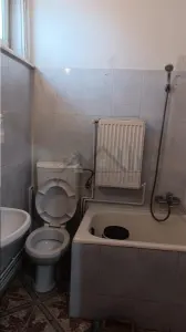 Tatarasi zona Piata Chirila teren 530mp cu casa si anexe (pretabil  si privatizare) - foto 10