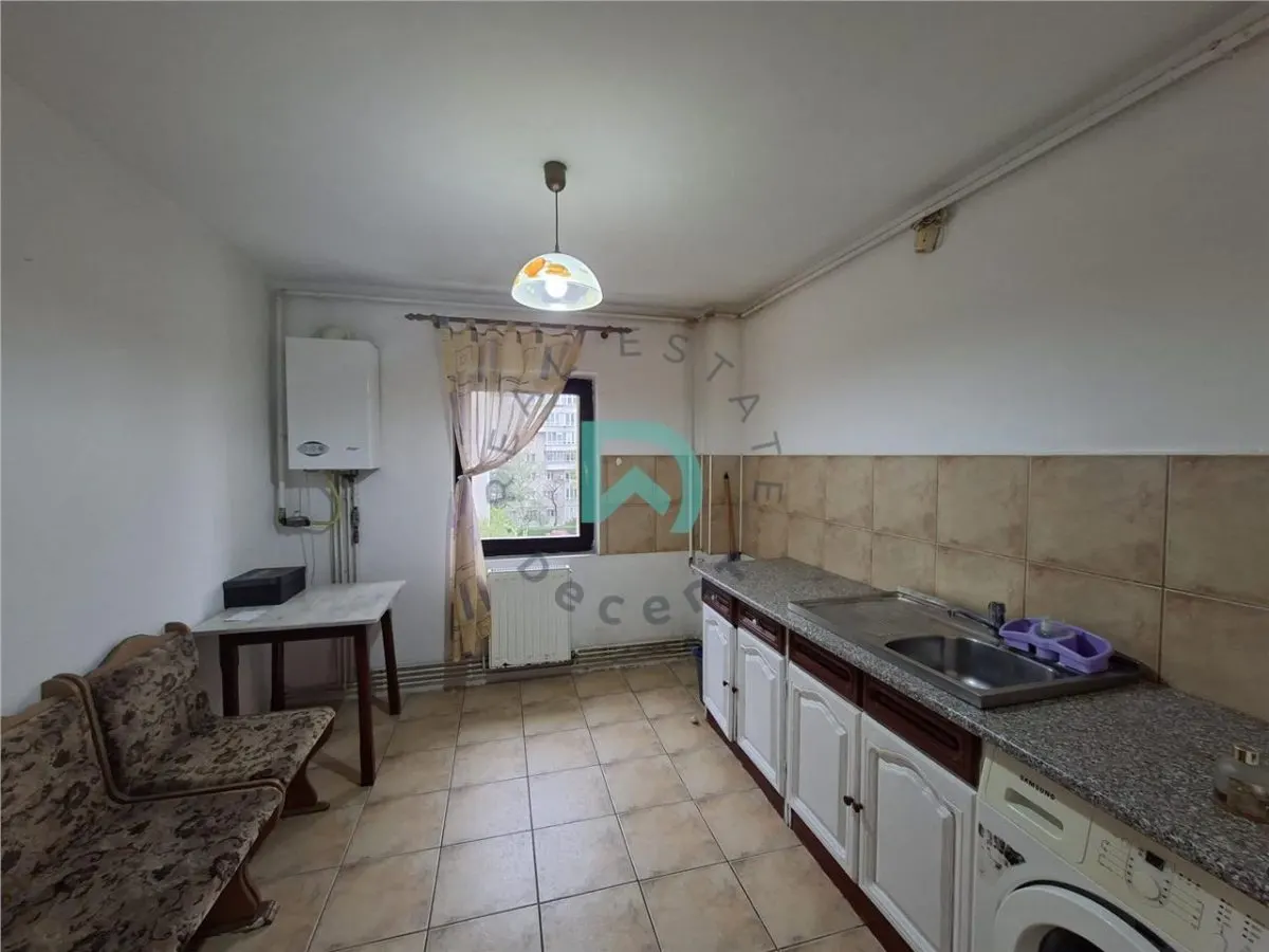 Apartament 2 camere, intermediar, decomandat,  Calea Bucuresti/ Toamnei - foto 9
