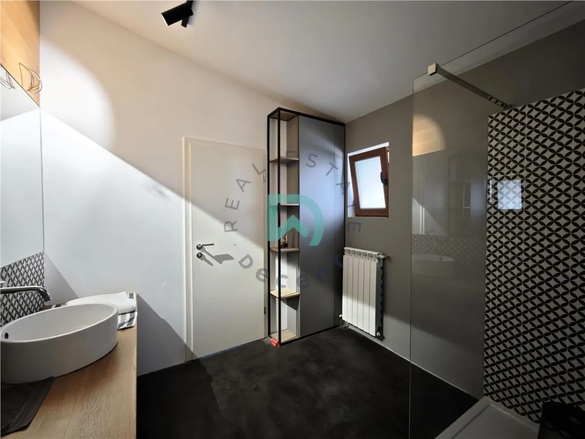 Închiriem  4 camere, Brașovul Vechi - foto 19