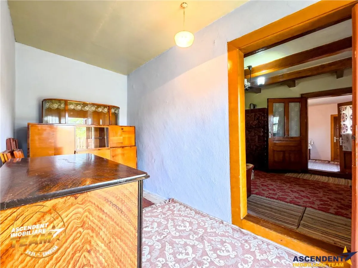 REZERVAT ! Casa traditionala din lemn, cu sura din piatra, Arcus, Covasna. - foto 6