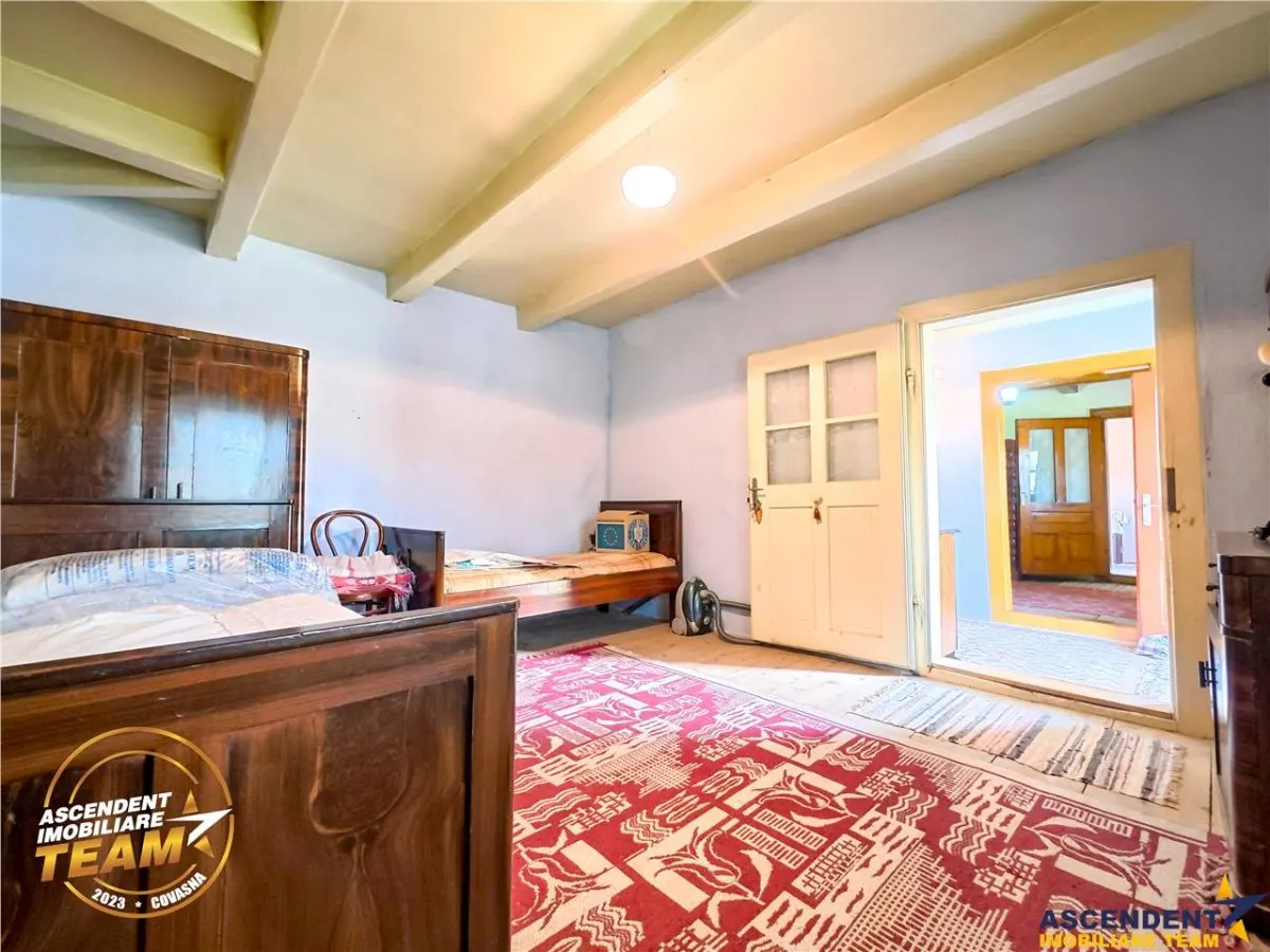 REZERVAT ! Casa traditionala din lemn, cu sura din piatra, Arcus, Covasna. - foto 9