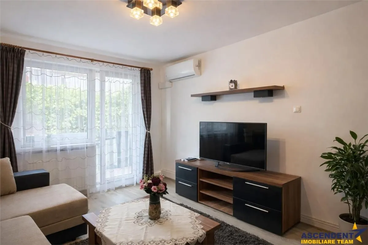 Apartament 2 camere, etaj1, Garii, Basov - foto 1
