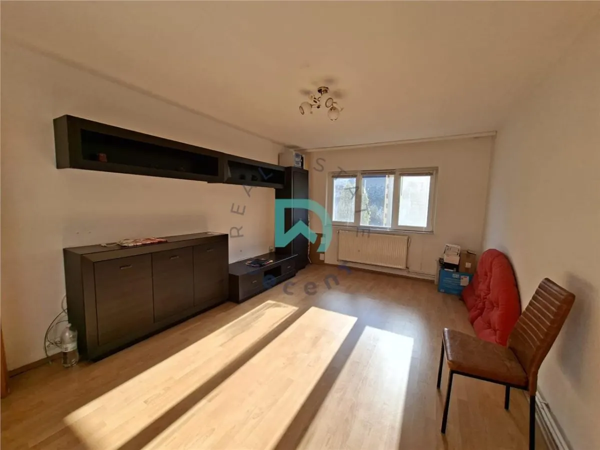 Apartament 2 camere, Racadau, etaj intermediar - foto 1