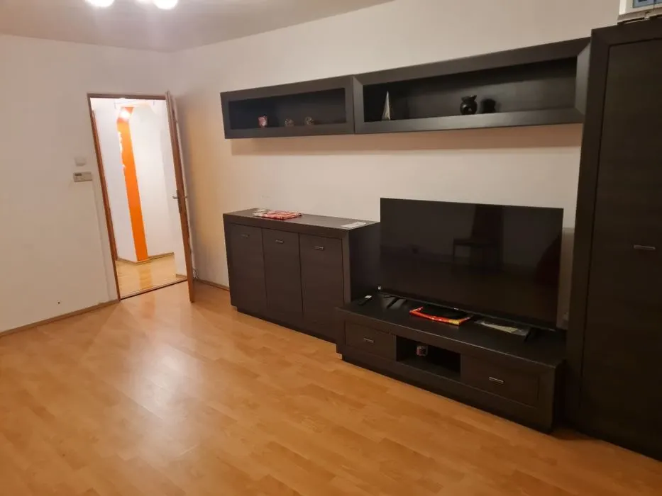 Apartament 2 camere, Racadau, etaj intermediar - foto 4