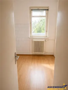 Garsoniera decomandata, etaj2, bloc apartamente, Astra, Brasov - foto 6