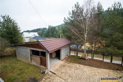 Vila distincta, panorama urbana, amplasare de top, Zarnesti, Brasov - foto 19
