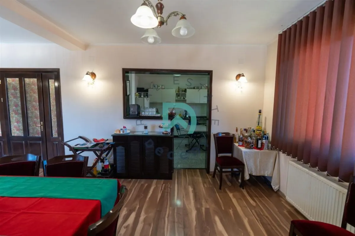 Vila 6 camere, Timisul de Sus. - foto 19