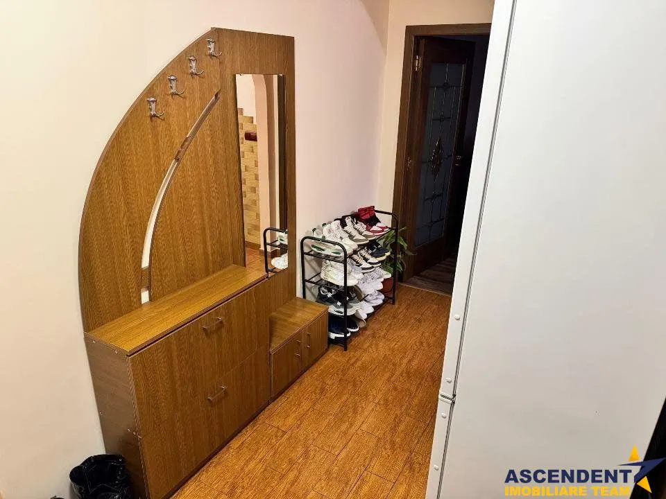 Apartament 3 camere, decomandat, etaj1, loc parcare,Tractorul,Brasov - foto 11
