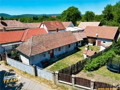 REZERVAT ! Asezare munteneasca: casa din bustean si sura zidita, Arcus, Covasna - foto 22