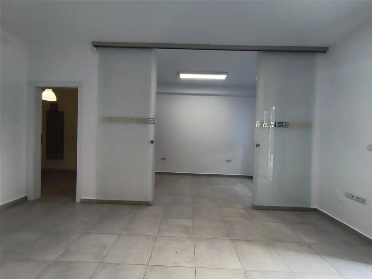 Spatiu Comercial Maurer  Loc De parcare Terasa - foto 6