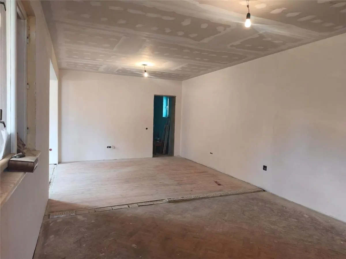 Casa Renovata Curte Individuala Teren 650 mp - foto 9