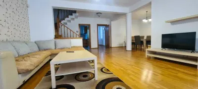 Casa 4 camere , Tudor , Curte si Garaj - foto 2