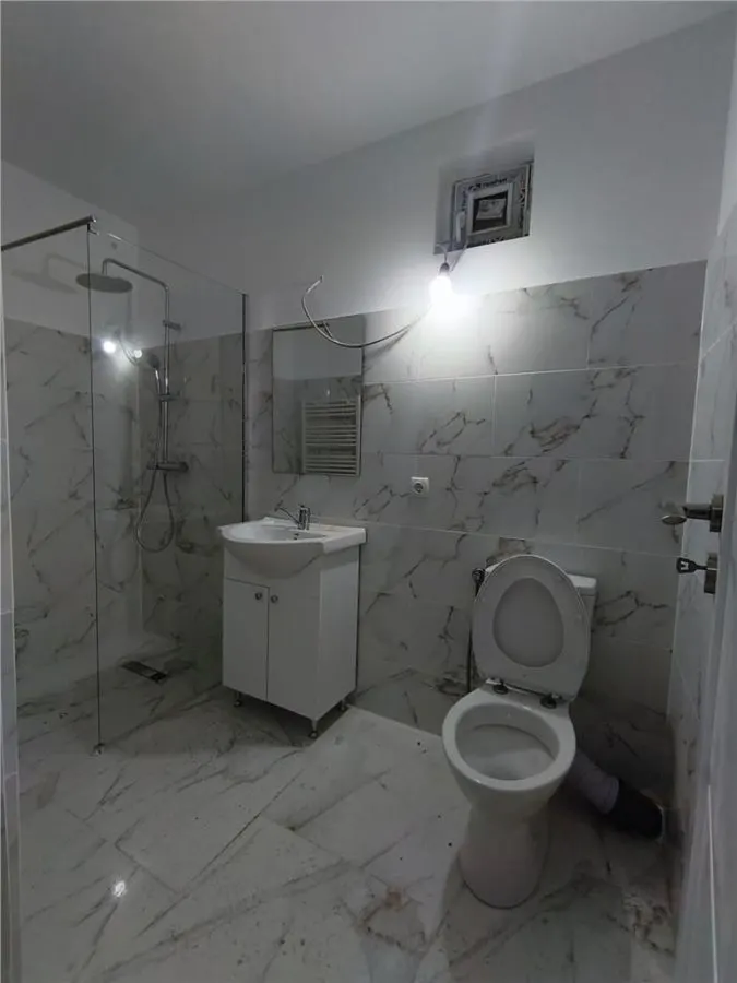 Apartament 2 Camere Et 2 Semicentral Renovat - foto 11