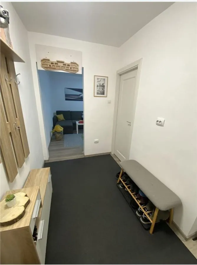 Apartament 2 Camere Etaj Intermediat Zona Semicentrala - foto 8