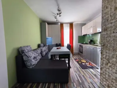 Apartament 3 Camere 65 mp Prima Inchiriere,Renovat/mobilat/Utilat Tudor-Kaufland - Targu Mures