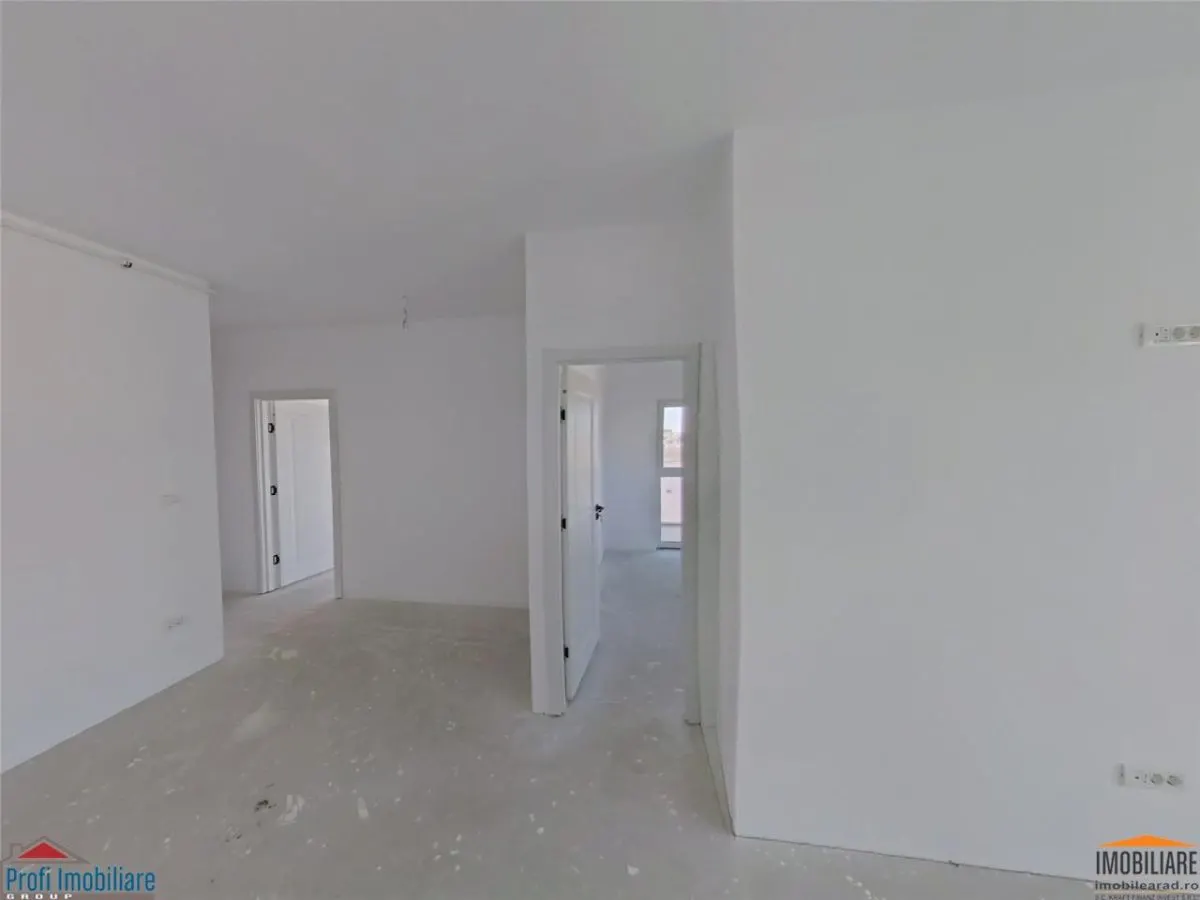Ap. 3 camere, et.2, bloc nou cu lift - foto 8