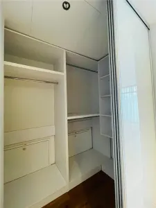 INCHIRIERE APARTAMENT 4 CAMERE DOUA LOCURI PARCARE ZONA KISELEFF SECTOR 1 - foto 8