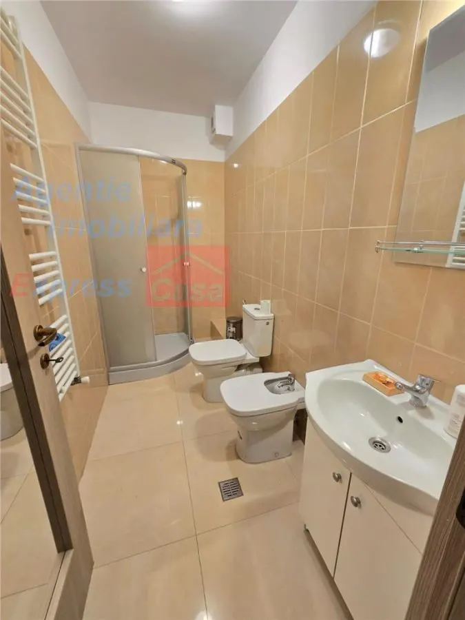 Apartament spatios tip duplex de vanzare, Cartierul Visoianu, Iasi - foto 5